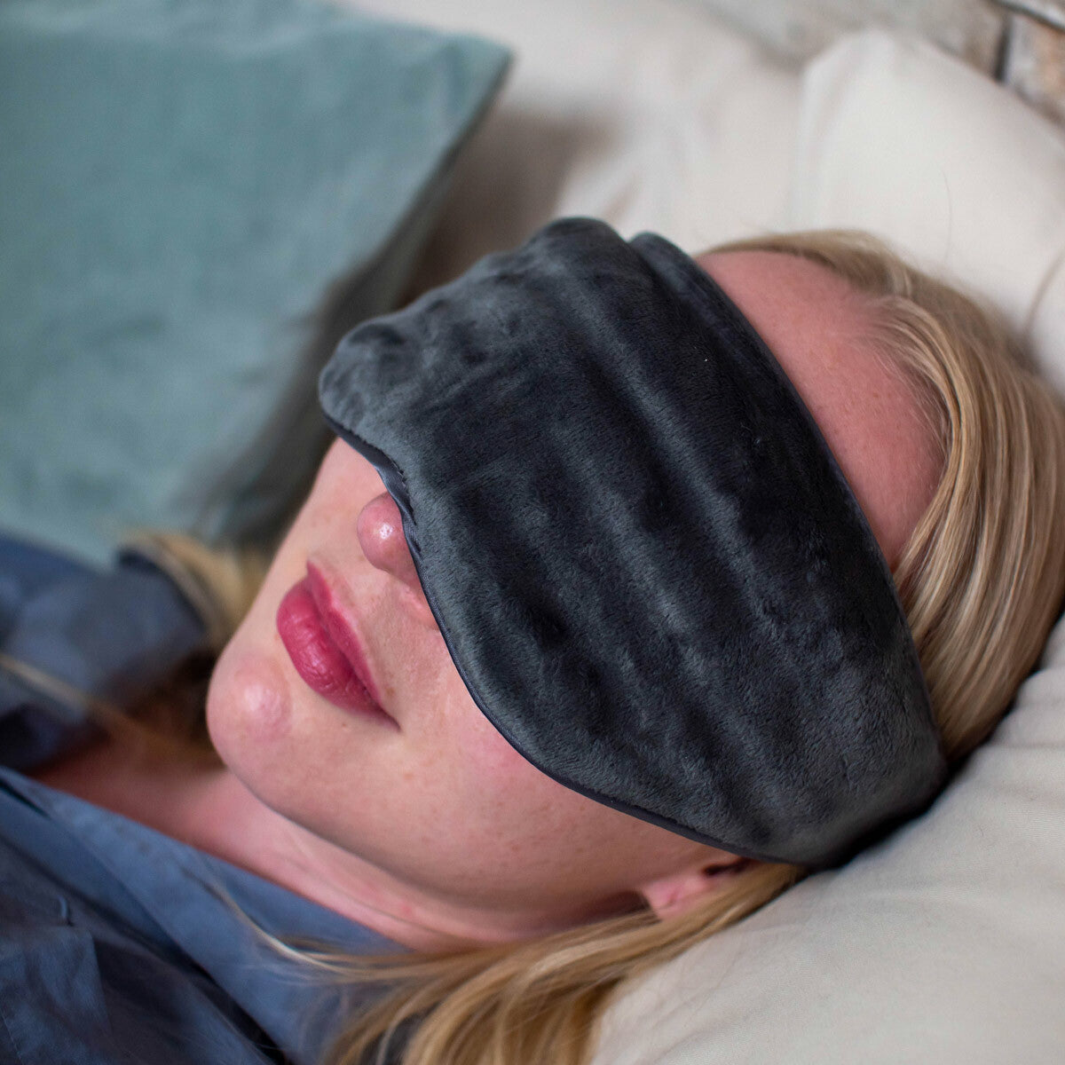 
              Polar Night Weighted eye mask
